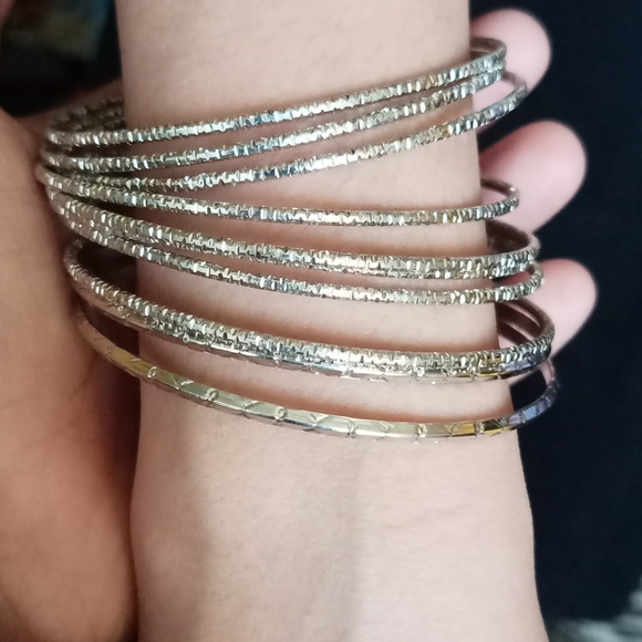 2 packs of 10 bracelets size small - Picture 2 of 2